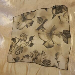 Square Translucent Floral Print Green Head & Neck Scarf